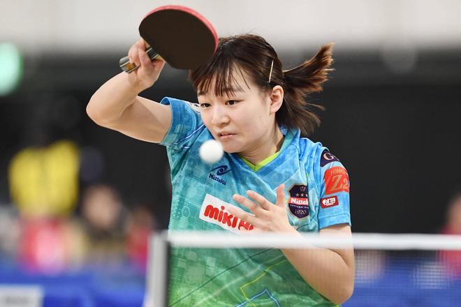 [NBA]莫兰特就地反抢 抓球反击上篮一条龙.