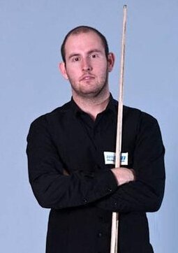 库里：巴特勒总能做出正确选择 他在场上的存在感真的很强.