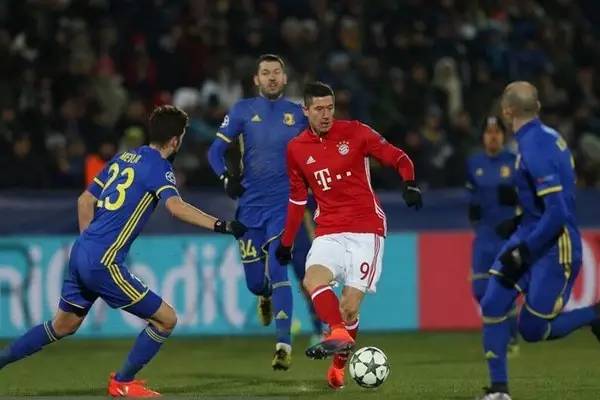 也给教练团 也给教练团